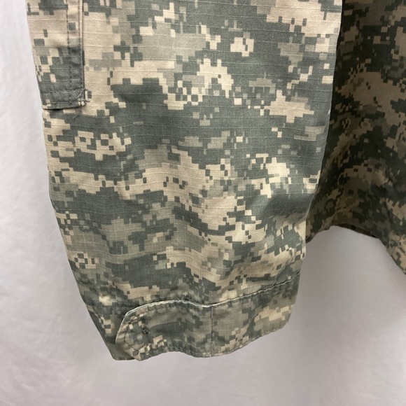 Army Military Digital Camouflage Large Combat Coat - Picture 8 of 13